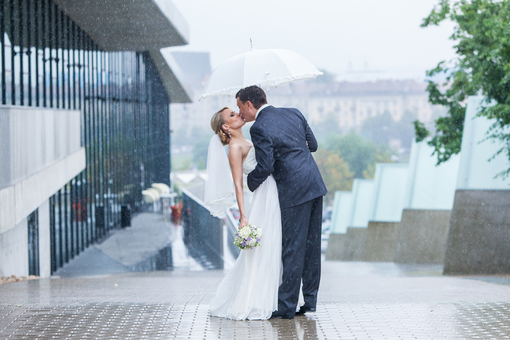 Tips For Surviving A Rainy Day Wedding